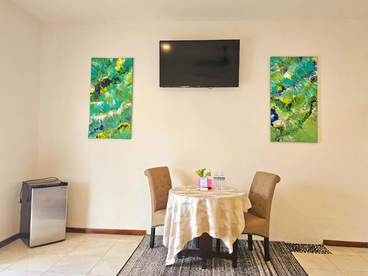 Mayan Majesty Boutique Hotel